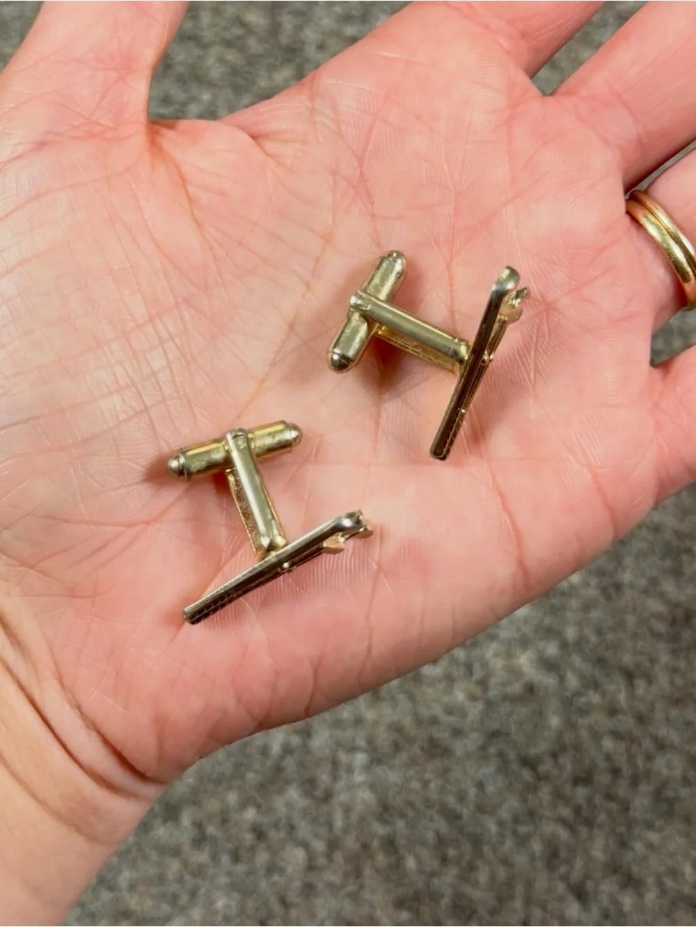 Cuff links